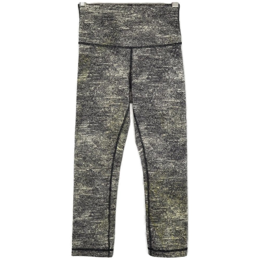lululemon Wunder Under Crops (Hi-Rise) Size 4 in Rush Jacquard Black & White